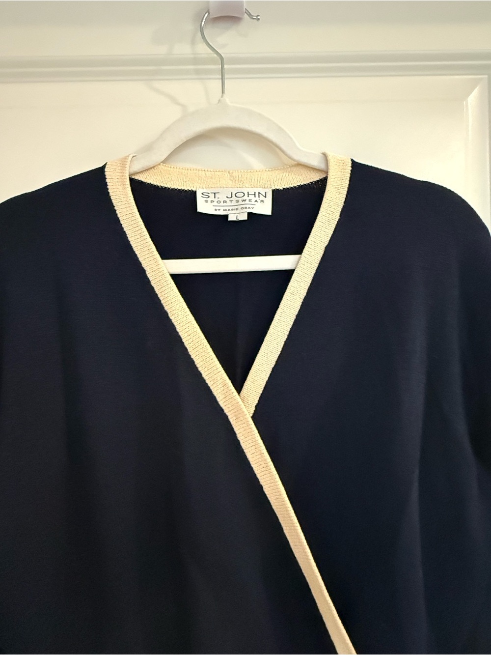 St. John Navy V-Neck Wrap-Style Sweater with Cream Trim Accents - Picture 4 of 9